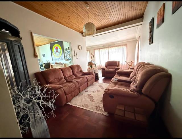 4 BEDROOM HOUSE FOR SALE IN VANDERBIJLPARK CE 1